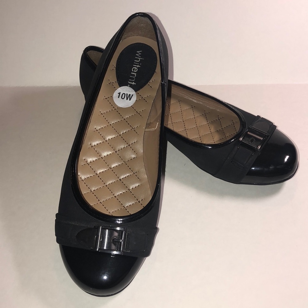 Women’s flat shoes